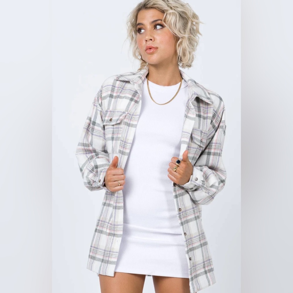 Princess Polly Mila Shirt in Cream Size 8